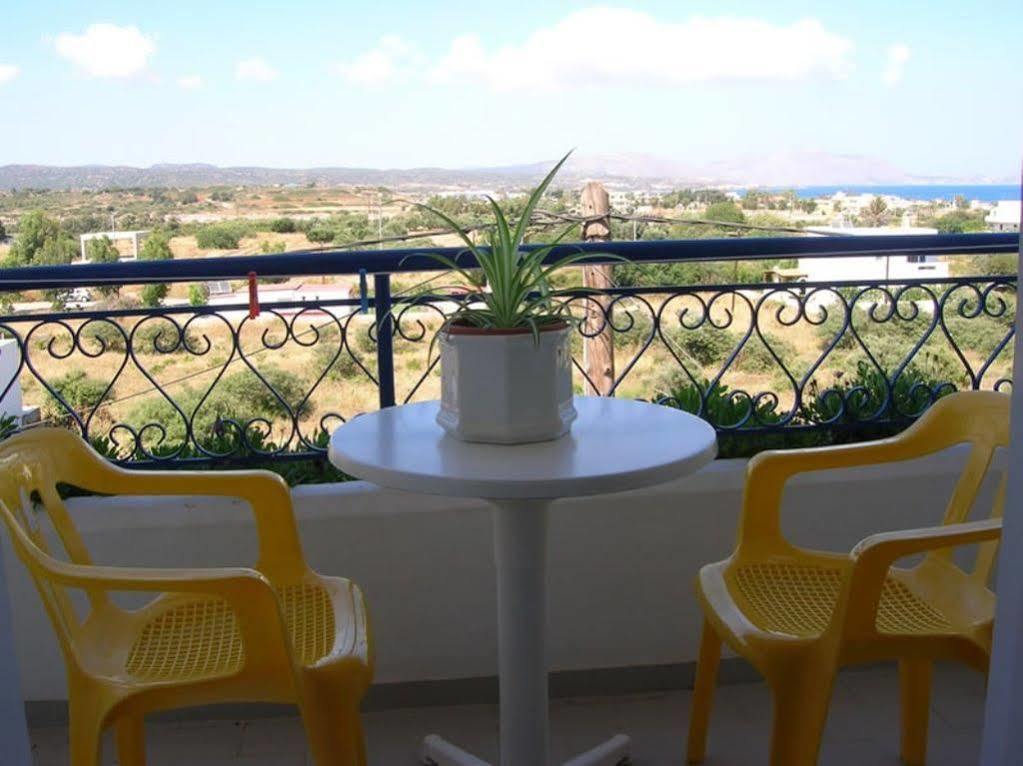 גנאדי Christiana Hotel Apartments מראה חיצוני תמונה